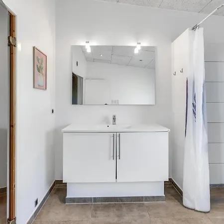 Four-bedroom With A Hot Tub 01 Dom wakacyjny Haderslev