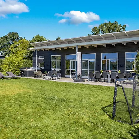 Four-bedroom Haderslev With A Hot Tub 01 Σπίτι διακοπών *